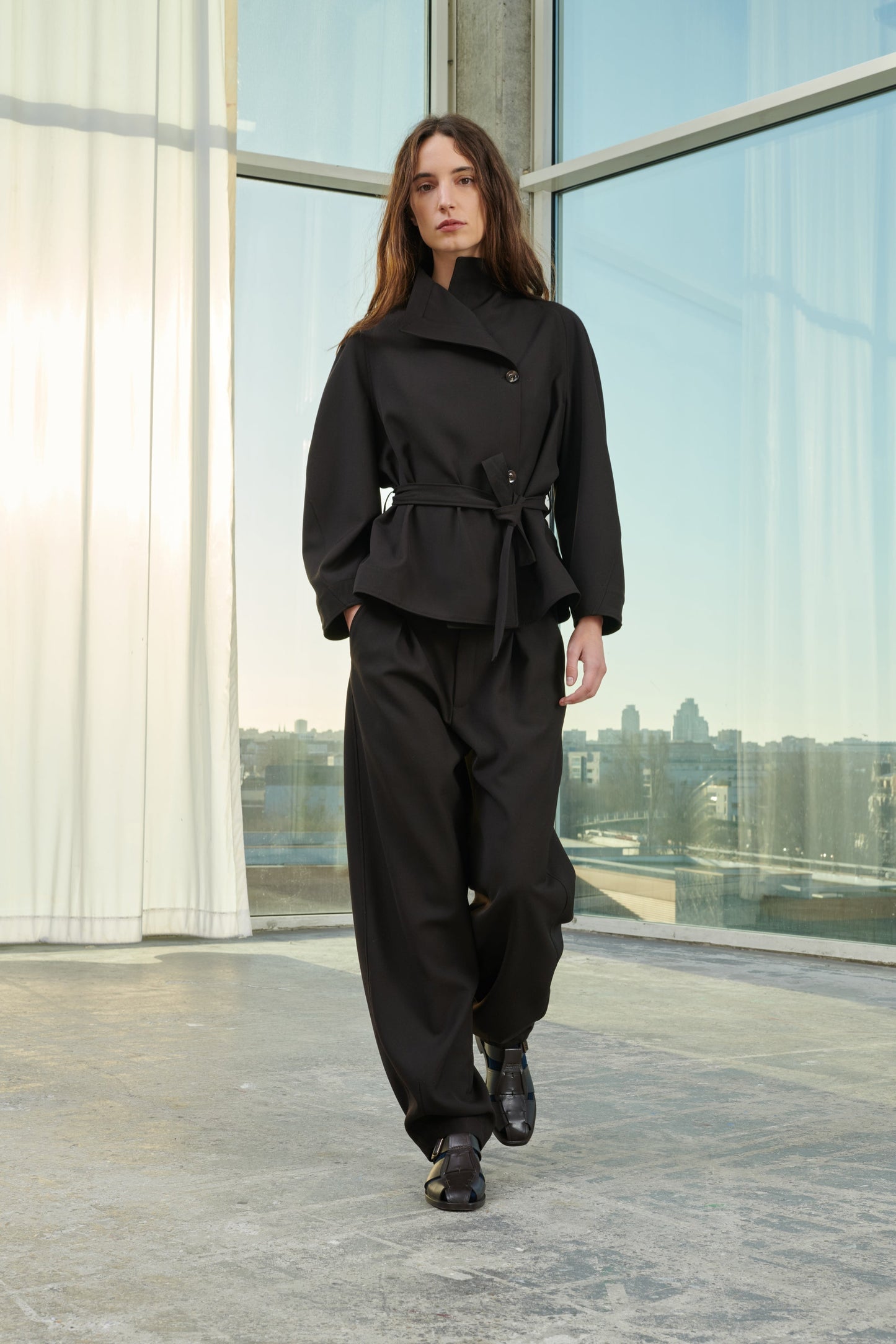 CHAQUETA THEIA NEGRA